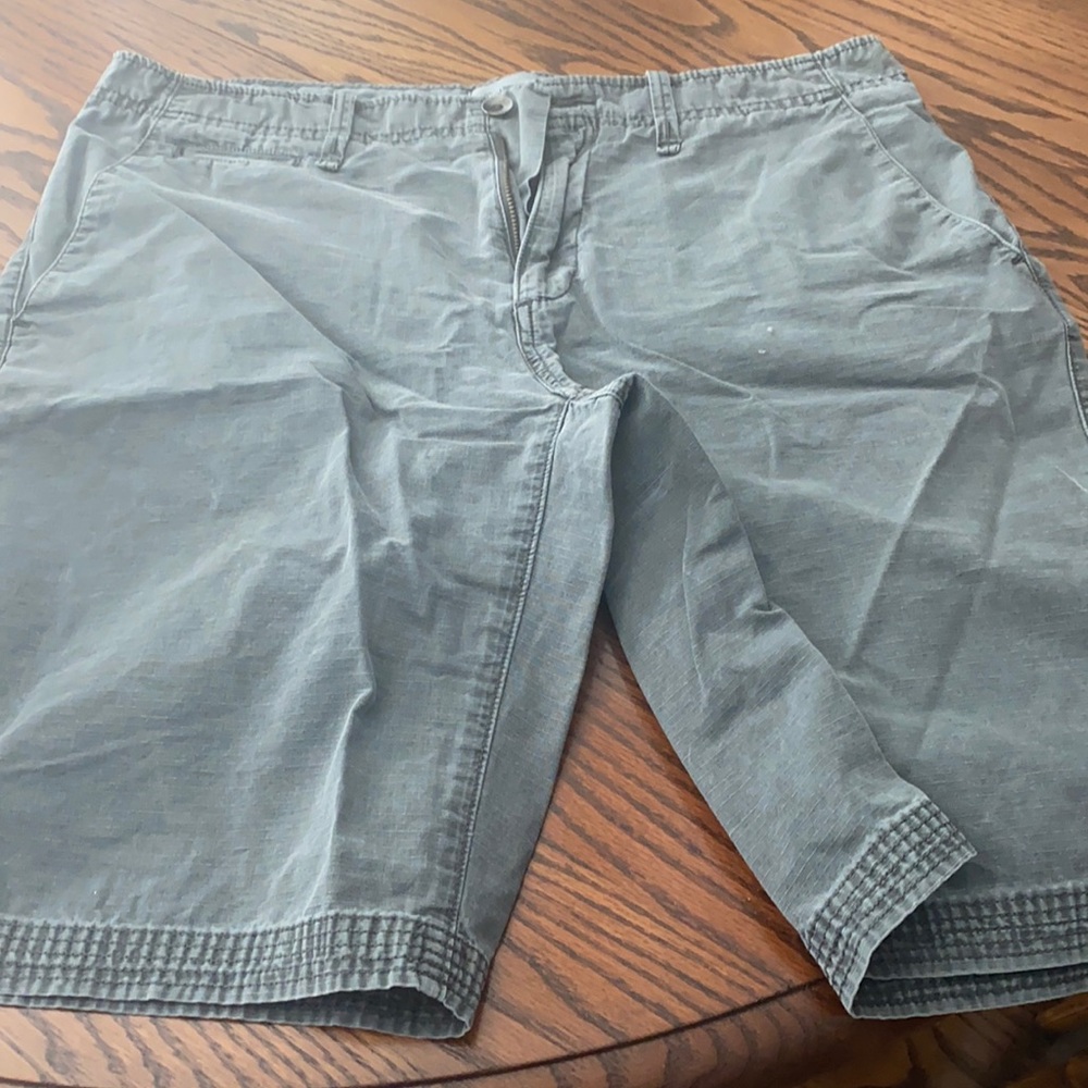 Calvin Klein flat front shorts a washed navy color